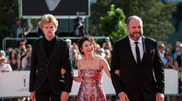 rudolf-ondricek-herecka-martha-issova-a-reziser-david-ondricek