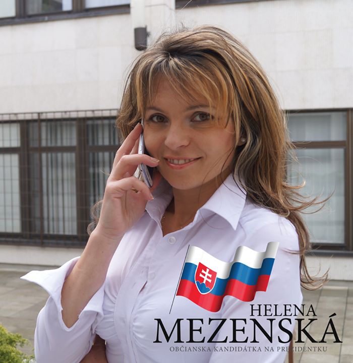 Mezenská s telefónom naopak