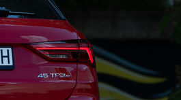 Audi Q3 45 TFSI e (2023)