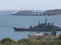 vojna na Ukrajine, Krym, vojenská loď
