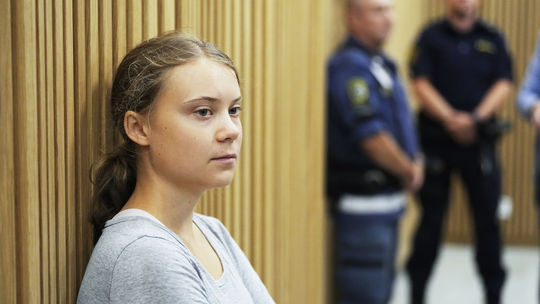 Švédska prokuratúra obvinila Gretu Thunbergovú z občianskej neposlušnosti