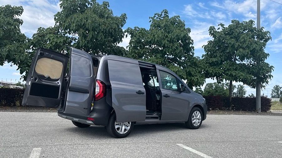 Renault Kangoo E-Tech (2023)