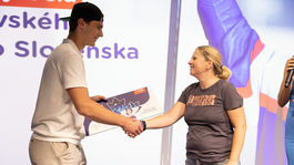 10. Slafkovský