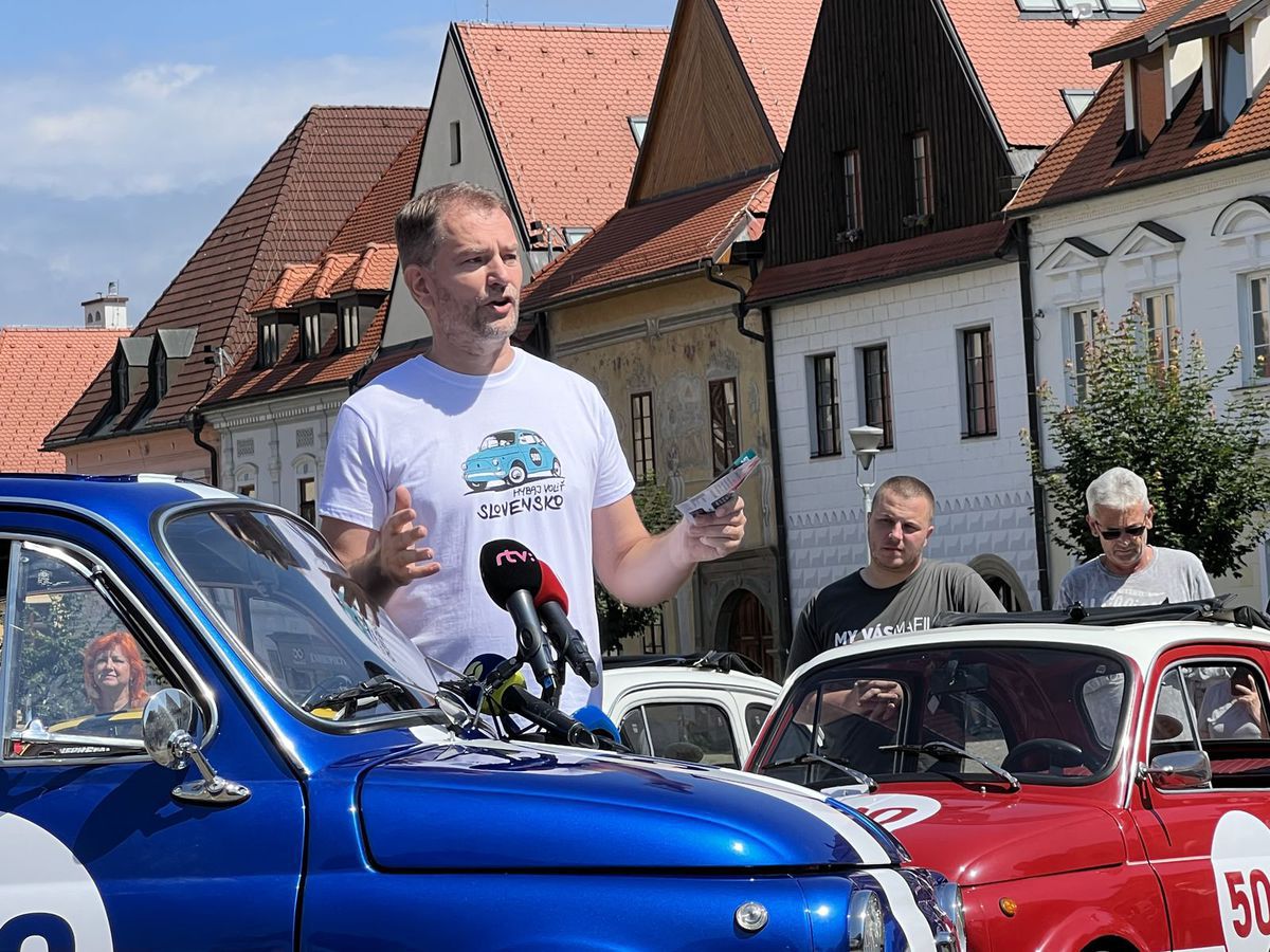 Predseda hnutia OĽaNO a priatelia Igor Matovič...