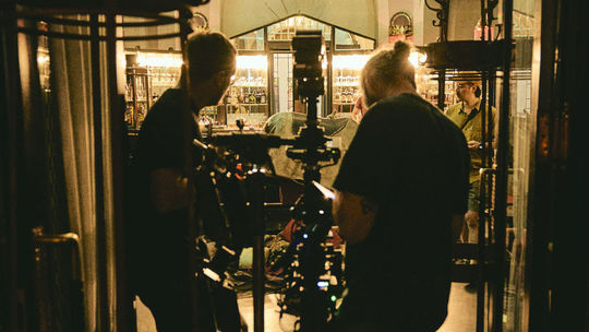 Záber z videoklipu ku skladbe No Common...