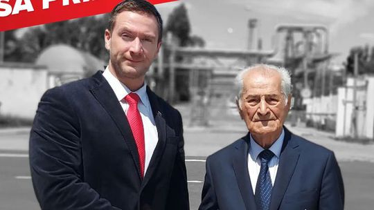 Vľavo Milan Uhrík a vpravo Ladislav Lysák (90...