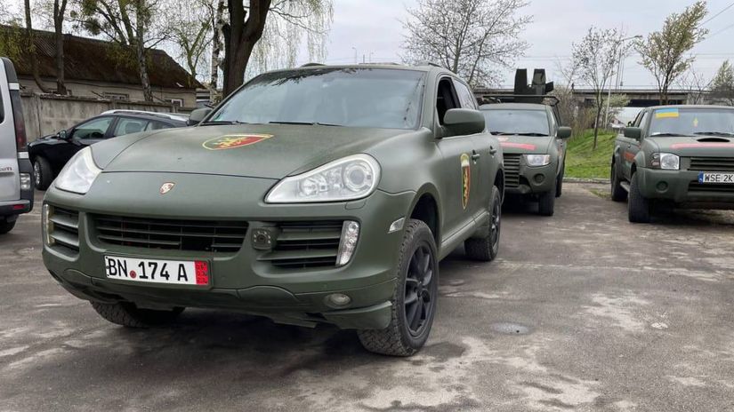 Porsche Cayenne - dar pre Ukrajinu