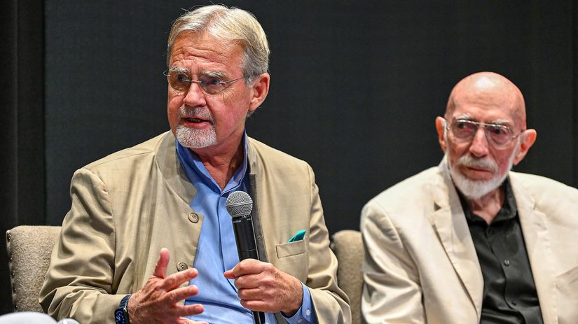 Kai Bird (v popredí), spoluautor knihy Americký...