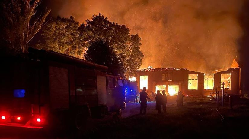 kupiansk, vojna, ukrajina, bombardovanie, strela