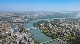 Promenádny most cez Dunaj 22
