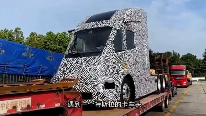Čínsky elekrtický kamión - kópia Tesla Semi