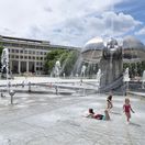 Fontána  / Družba /