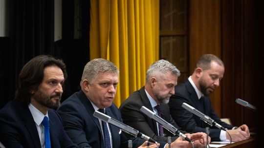 Prokurátor Špirko sa podľa premiéra priznal, že sfalšoval dokument, pripisujú mu aj násilie voči manželke