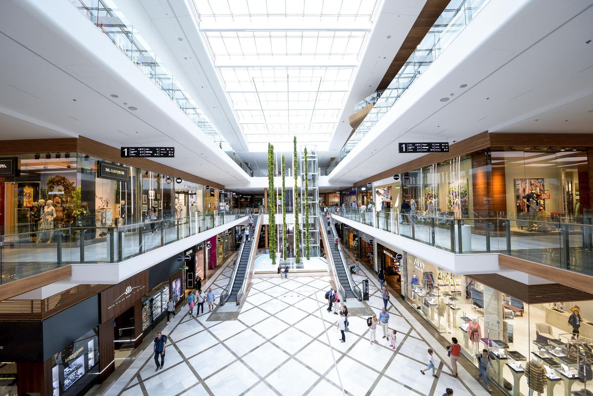 Nákupné centrum Aupark v Bratislave.