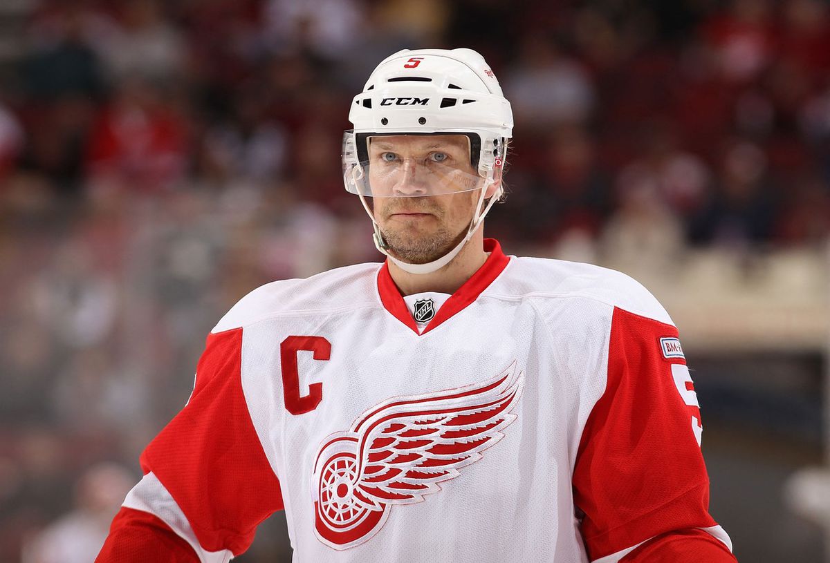 Nicklas Lidström ako kapitán Detroitu Red Wings.