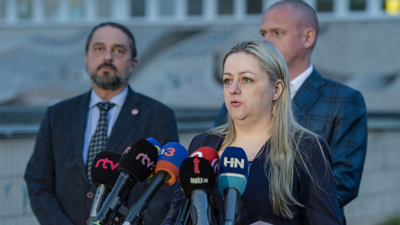 Lenka Dunajová Družkovská