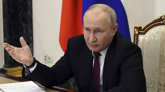 Putin: Ukrajinská protiofenzíva je neúspech. Dúfam, že to tak aj ostane, uvidíme