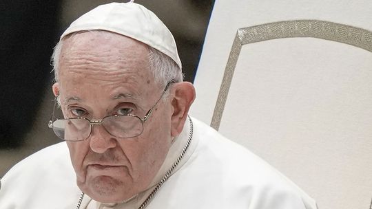 Ukrajina obvinila pápeža Františka zo šírenia 