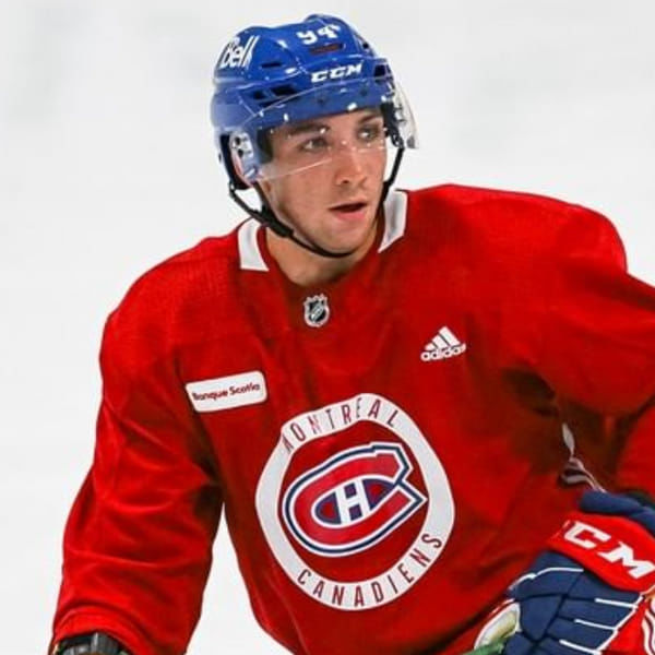 Logan Mailloux v drese Canadiens.