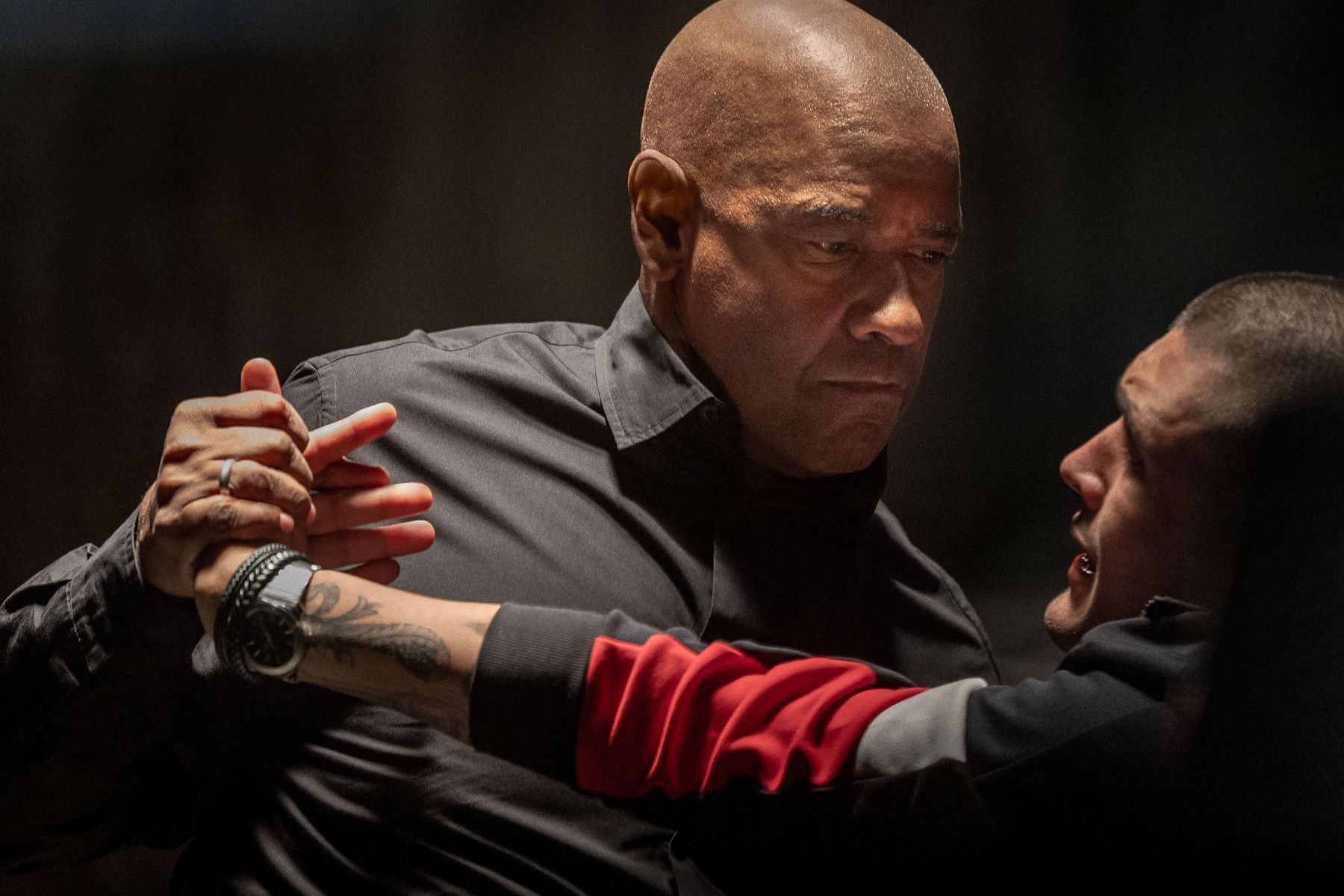 Denzel Washington ako bývalý špeciálny agent...