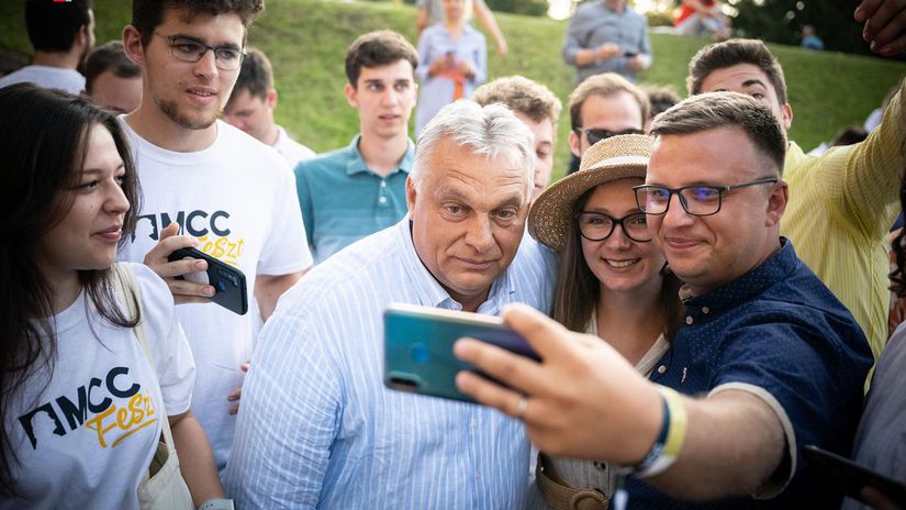 Maďarský premiér sa osobne zúčastnil podujatia MCC