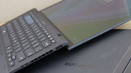 Asus ExpertBook B9 OLED (2023)