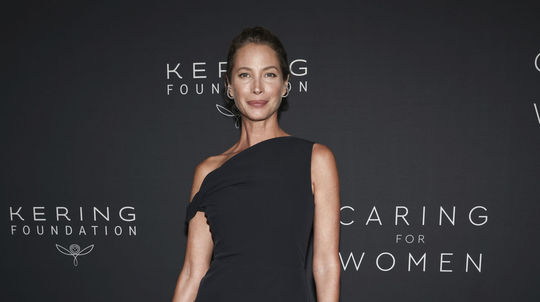Supermodelka Christy Turlington na akcii Kering...