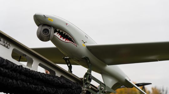 Ukrajina nasadila do akcie nové typy dronov – žraloky a temnotu