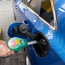 benzín, nafta, pohonné látky, benzínová pumpa, tankovanie, čerpačka, pumpa