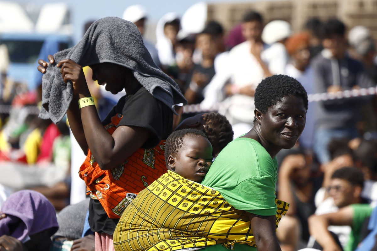 Migranti na talianskom ostrove Lampedusa.
