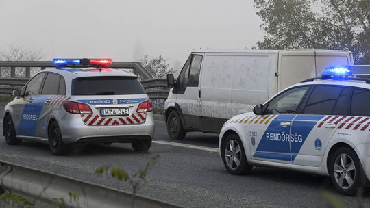 V maďarskom Ostrihome došlo počas policajného zásahu k explózii, neprežili dvaja ľudia