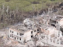 Zničená dedina Robotyne na Ukrajine