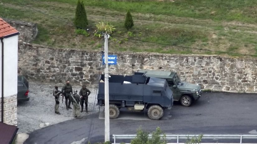 Srbsko Kosovo Kurti policajti streľba obeť