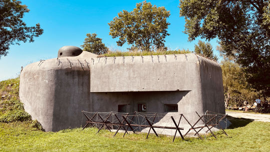 Bunker B-S 4 "Lány" sa nachádza pri Viedenskej...