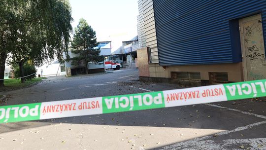 Pri bytovom dome v bratislavskom Ružinove našli mŕtvu ženu