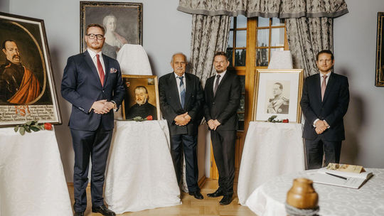 Výročnú cenu revue Pamiatky a múzeá získalo...