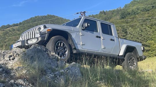 Jeep Gladiator Overland (2023)