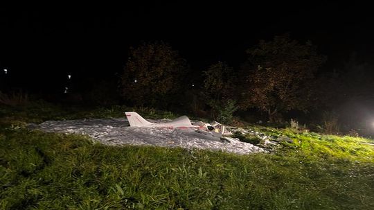 V Senici zomreli pri páde malého lietadla muži vo veku 52 a 19 rokov