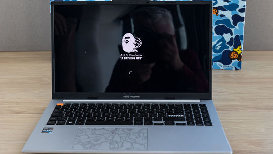 Asus Vivobook S 15 Oled BAPE Edition
