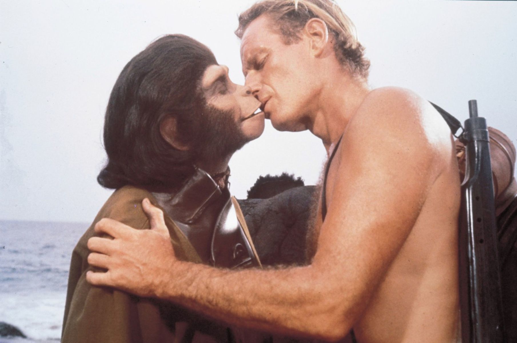 Charlton Heston vo filme Planéta opíc (1968) v...