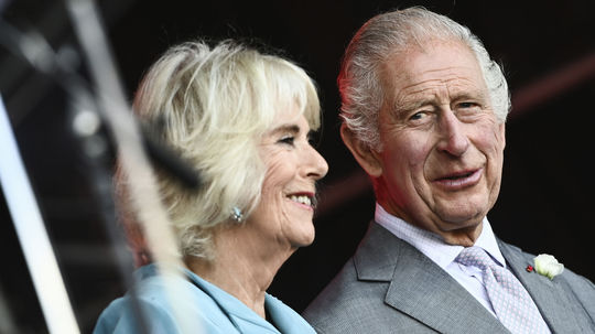 Kráľovná Camilla baví humorom aj na vlastný účet: To fakt o sebe dovolila napísať toto? Niet divu, že ju Briti milujú