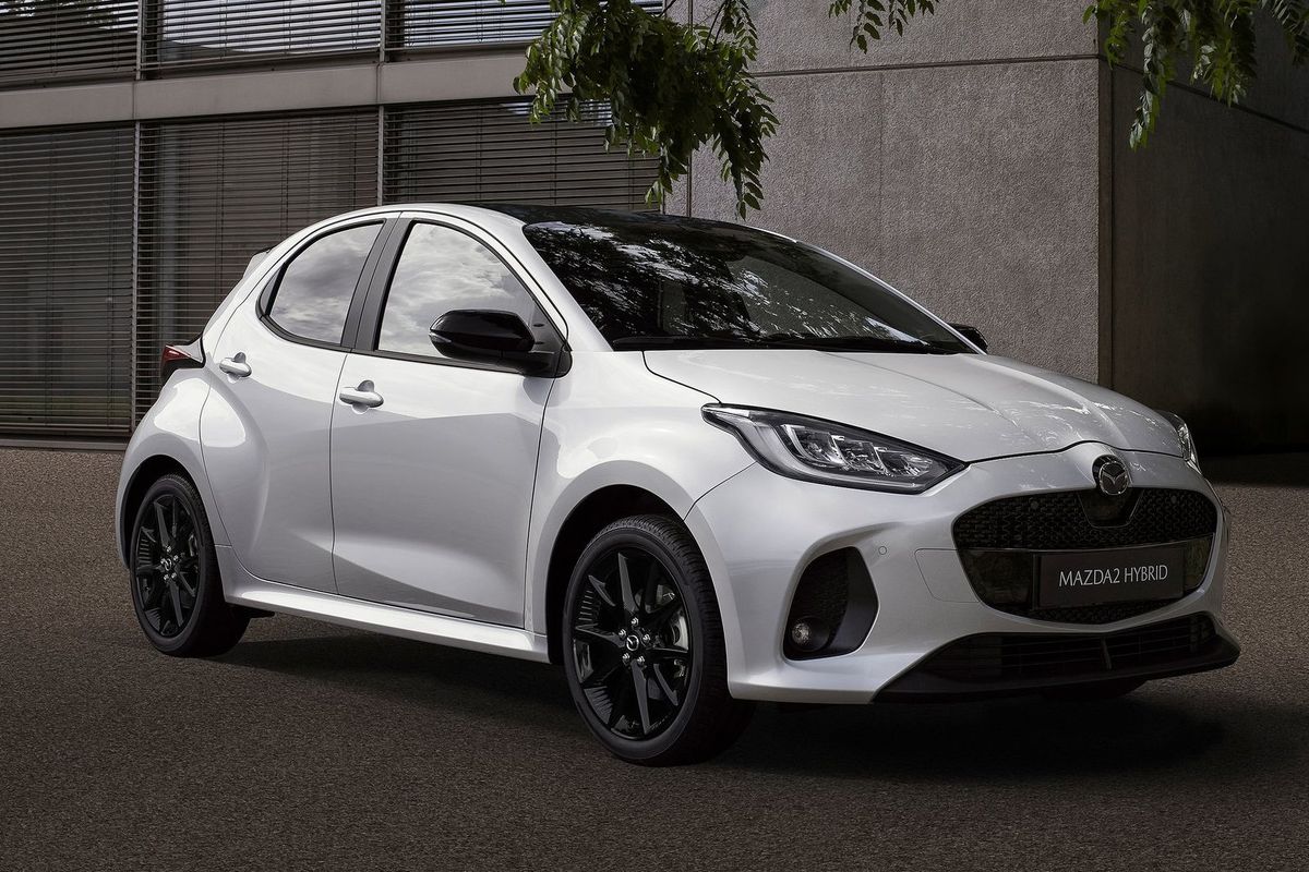 Vynovená hybridná Mazda 2 sa novou prednou...
