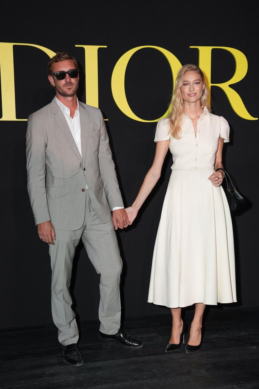 Manželia Pierre Casiraghi a Beatrice Borromeo z...