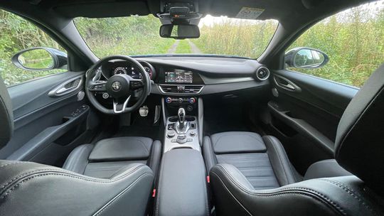 Alfa Romeo Giulia 2.2 Turbo Diesel (2023)