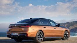BMW i7 M70 x Drive 4