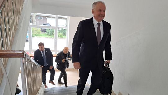 Andrej Kiska prichádza na súdne pojednávanie...
