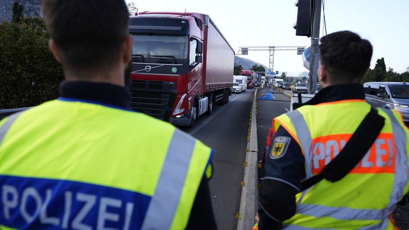 Nemecko Rakúsko Hranice Kontrola Migranti polizei