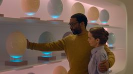 Alvy (Chiwetel Ejiofor) a Rachel (Emilia...