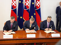 Robert Fico, Andrej Danko, Peter Pellegrini, podpis, koaličná zmluva
