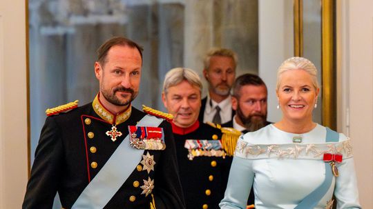 Nórsky korunný princ Haakon a jeho manželka,...